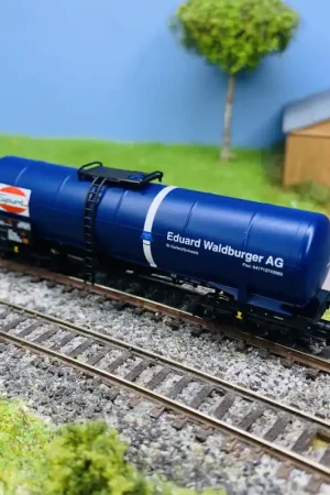 Certifié Wagon-citerne à quatre essieux « Waldburger/Spurt » type Zans, Wascosa, Ep VI - FLEISCHMANN 6660021 - N 1/160