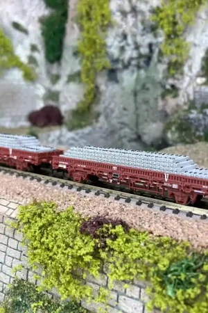 2 wagons ex-US plat à rebords bas + chargement Sncf, Ep V - ARNOLD HN6543 - N 1/160 Soldes