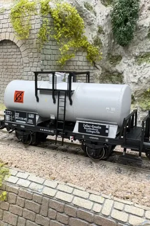 Wagon-citerne à 2 essieux, chaudière rivetée, «Zeller+Gmelin GmbH & Co. KG», DB, Ep. IV - MÄRKLIN 46479 - HO 1/87 Offre Limitée