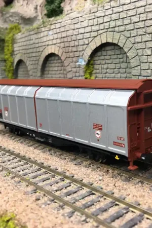 Offre Spéciale Wagon à parois coulissantes type Hbbillns, PKP, Ep. V - ROCO 6600109 - HO 1/87