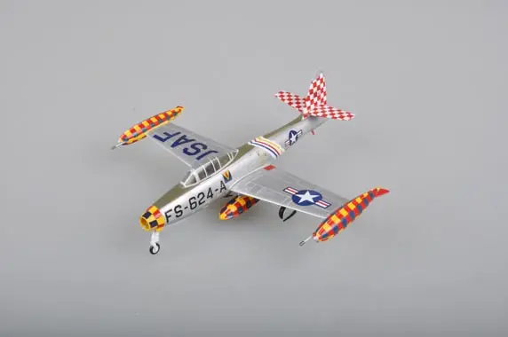 Must-Have Easy Model 37107 Republic F-84 E-30 - piloted by 86th FBG Commander Col.George Laven of 527th FBS (Base at Neubiberg, Germany)