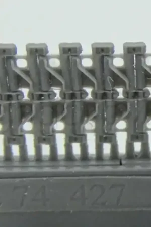 Super Prix OKB Grigorov S72427 Tracks for Japanese Tank Type 74