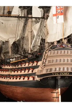 Artesania Latina 22900OP HMS Victory Trafalgar 1805 - Anatomy Version (Wooden Scale Model) Retour Gratuit